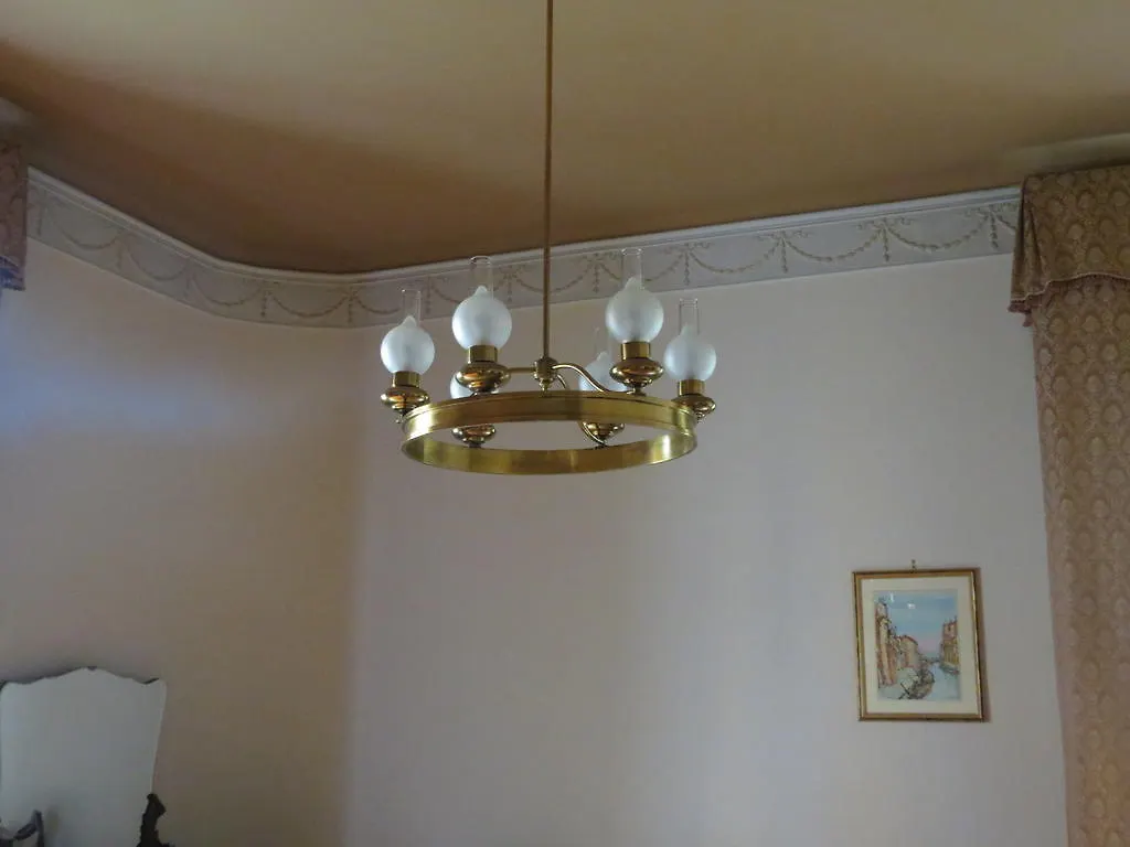 **  לינה וארוחת בוקר Rome Charming House איטליה
